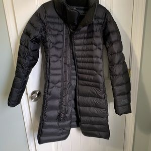 North Face long Puffer